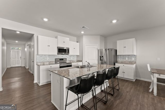 152 Starbuck Parkway, Pendergrass, GA 30567