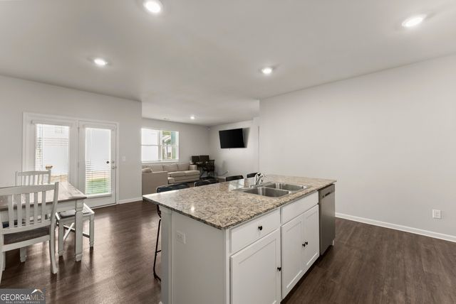 152 Starbuck Parkway, Pendergrass, GA 30567