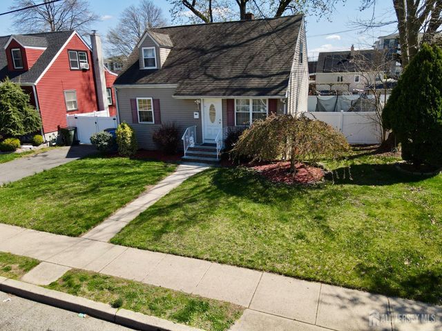 237 Clinton Street, Woodbridge Proper, NJ 07095