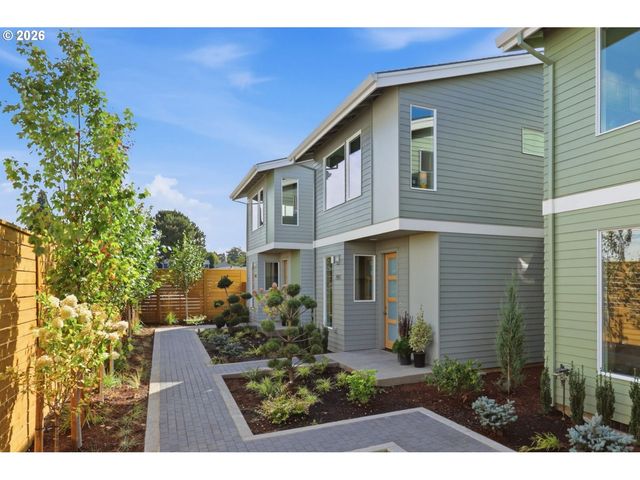2492 Se 67th Ave, Portland, OR 97206