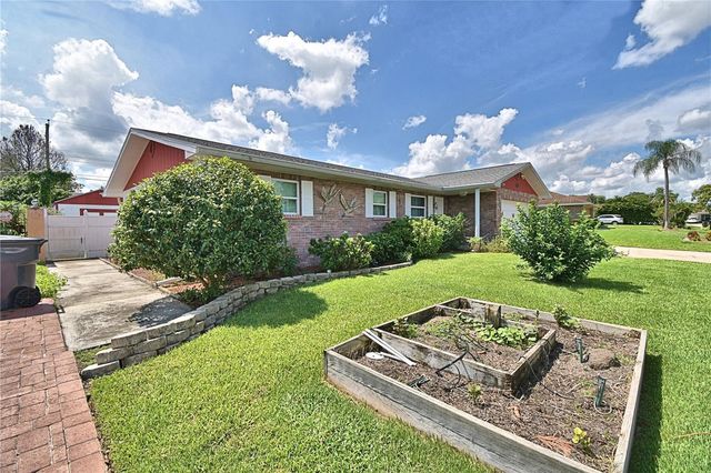 2815 CHRISTIE LANE, Lakeland, FL 33813