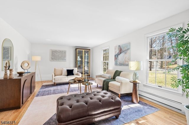 27 Norwood Ave, Glen Rock Boro, NJ 07452