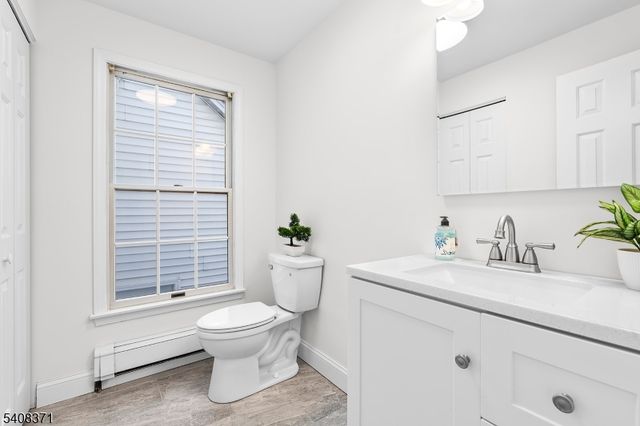 27 Norwood Ave, Glen Rock Boro, NJ 07452