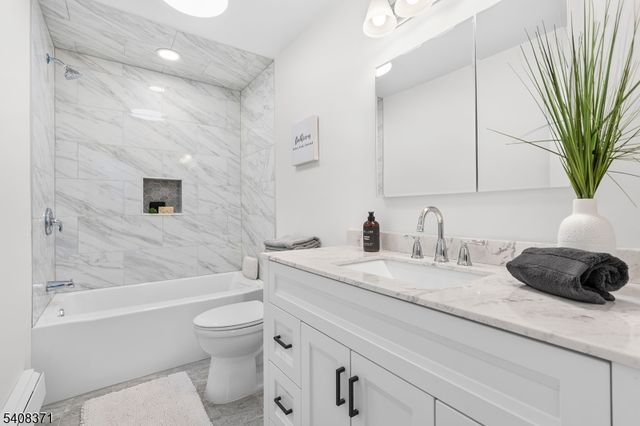 27 Norwood Ave, Glen Rock Boro, NJ 07452