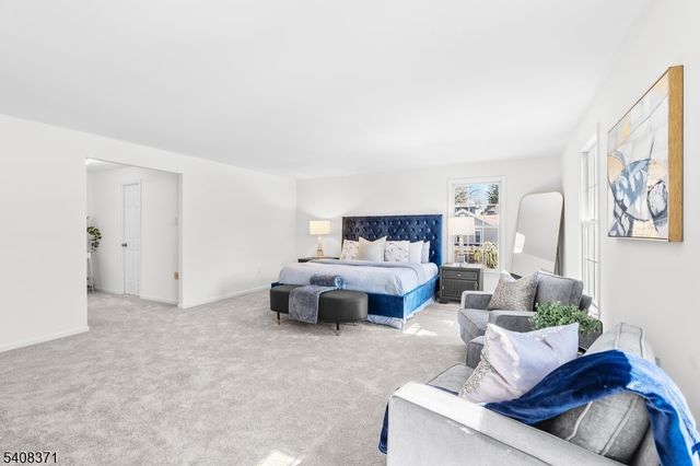 27 Norwood Ave, Glen Rock Boro, NJ 07452