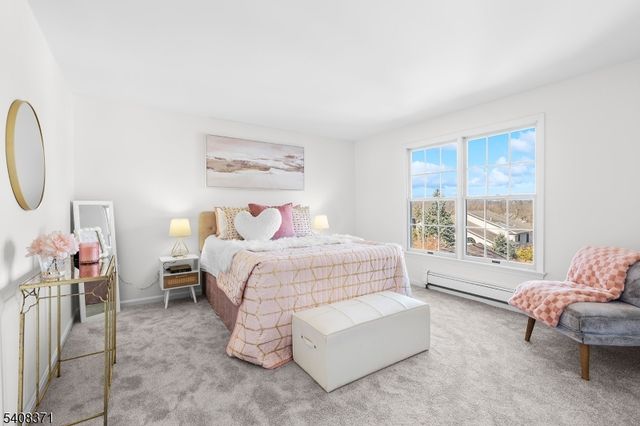 27 Norwood Ave, Glen Rock Boro, NJ 07452