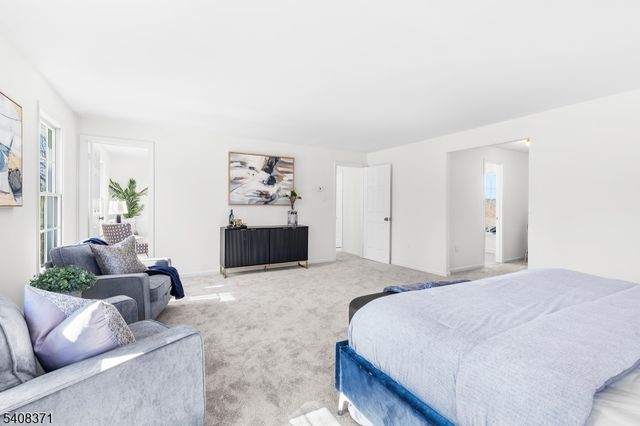 27 Norwood Ave, Glen Rock Boro, NJ 07452