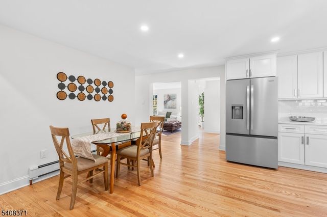 27 Norwood Ave, Glen Rock Boro, NJ 07452