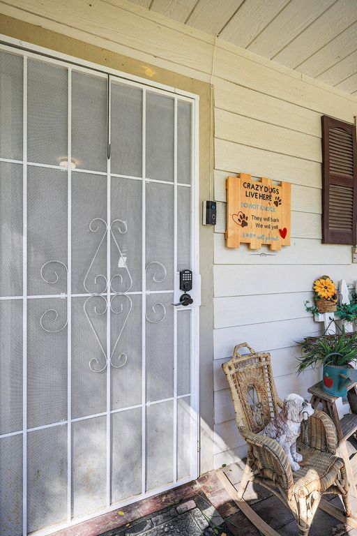 Image 23 of property listing at 41234 Pamela Place, Oakhurst, CA 93644