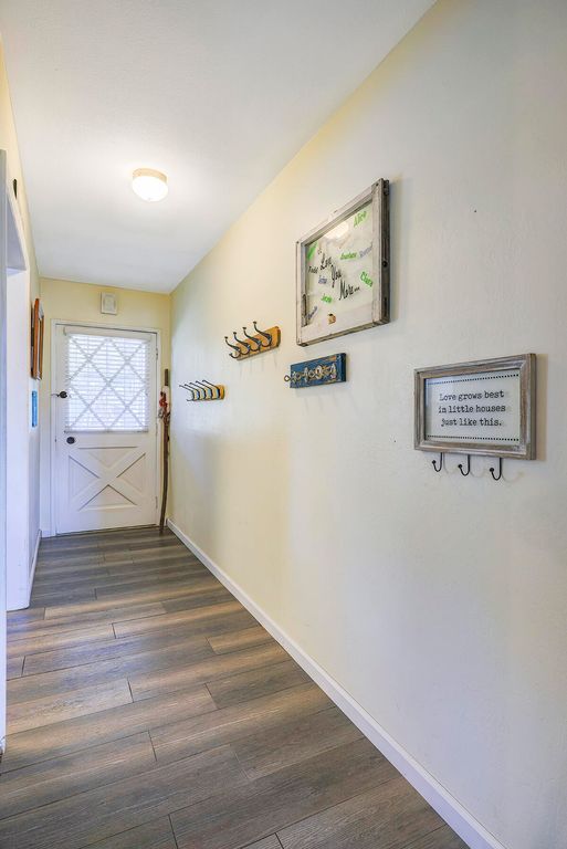Image 25 of property listing at 41234 Pamela Place, Oakhurst, CA 93644