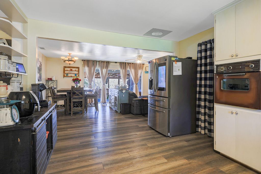 Image 29 of property listing at 41234 Pamela Place, Oakhurst, CA 93644