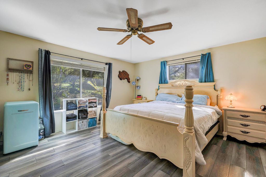 Image 41 of property listing at 41234 Pamela Place, Oakhurst, CA 93644