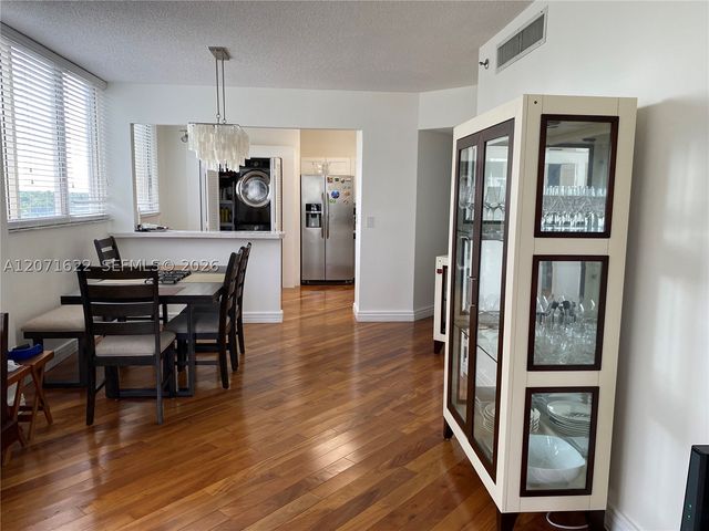 6422 Collins Ave 501, Miami Beach, FL 33141
