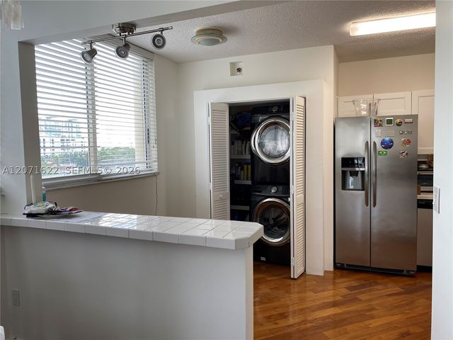 6422 Collins Ave 501, Miami Beach, FL 33141