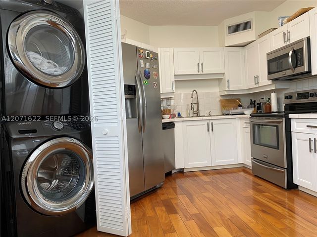 6422 Collins Ave 501, Miami Beach, FL 33141
