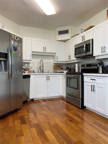 6422 Collins Ave 501, Miami Beach, FL 33141