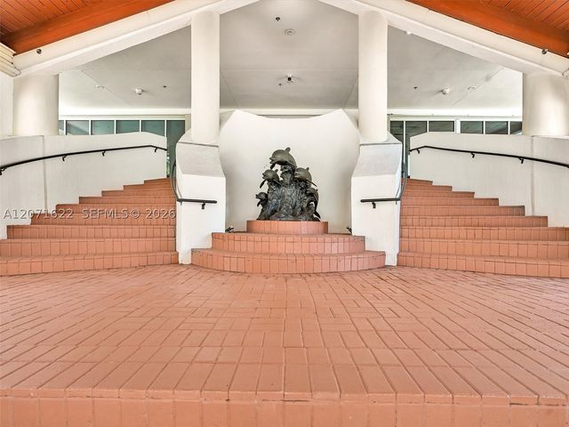 6422 Collins Ave 501, Miami Beach, FL 33141