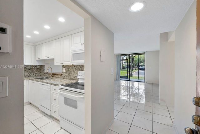 8420 SW 133rd Ave Road 105, Miami, FL 33183