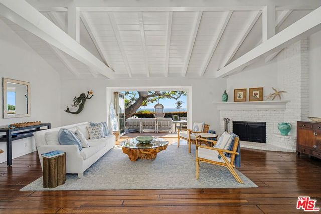 17763 Sabbiadoro Way, Pacific Palisades, CA 90272