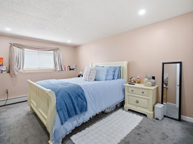175 Willard 8, Lowell, MA 01850