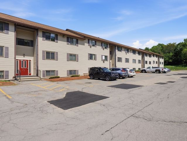 175 Willard 8, Lowell, MA 01850