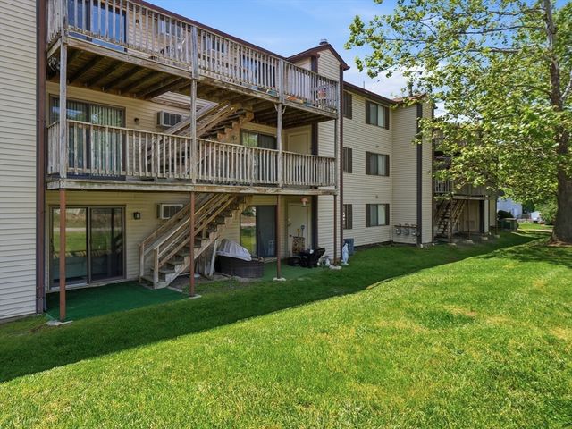 175 Willard 8, Lowell, MA 01850