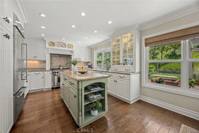 6632 E Leafwood Drive, Anaheim Hills, CA 92807