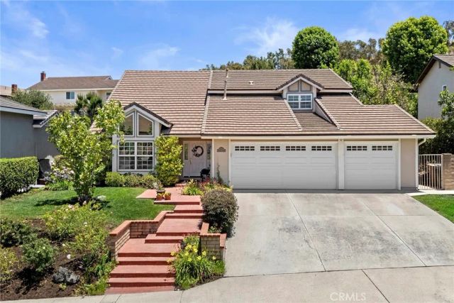 6632 E Leafwood Drive, Anaheim Hills, CA 92807
