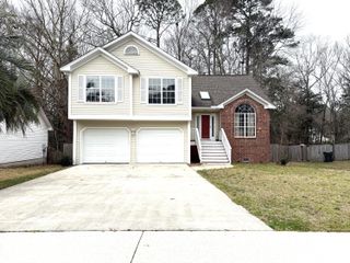 155 Belleplaine Drive, Goose Creek, SC 29445