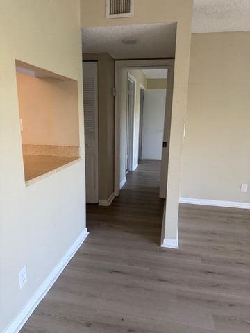 1720 N Congress Avenue 406, West Palm Beach, FL 33401