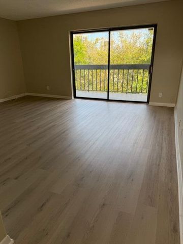 1720 N Congress Avenue 406, West Palm Beach, FL 33401