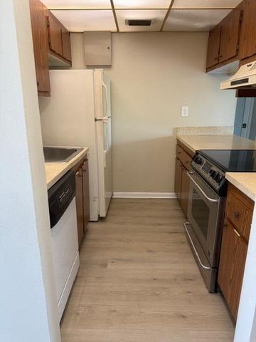 1720 N Congress Avenue 406, West Palm Beach, FL 33401