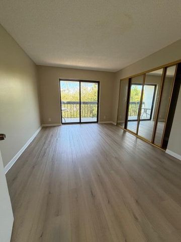 1720 N Congress Avenue 406, West Palm Beach, FL 33401