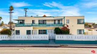 2200 S Normandie Avenue, Los Angeles, CA 90007