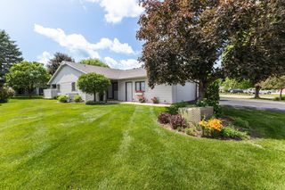 1705 Lakeview Drive SW, Rochester, MN 55902