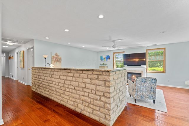 8668 Hyland Croy Road, Plain City, OH 43064