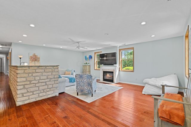 8668 Hyland Croy Road, Plain City, OH 43064