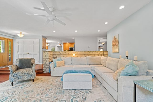 8668 Hyland Croy Road, Plain City, OH 43064