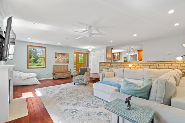 8668 Hyland Croy Road, Plain City, OH 43064