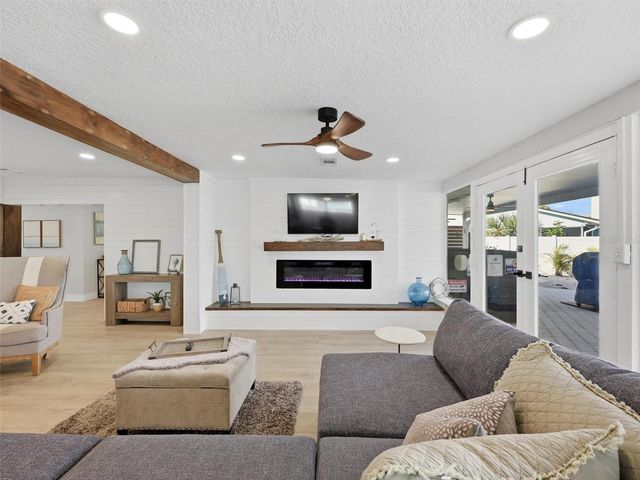 1029 BAL HARBOUR DRIVE, Apollo Beach, FL 33572