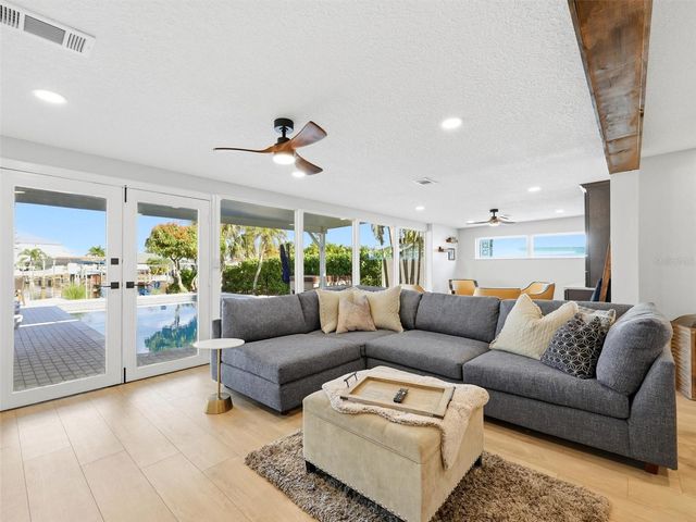 1029 BAL HARBOUR DRIVE, Apollo Beach, FL 33572