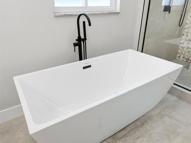 1029 BAL HARBOUR DRIVE, Apollo Beach, FL 33572