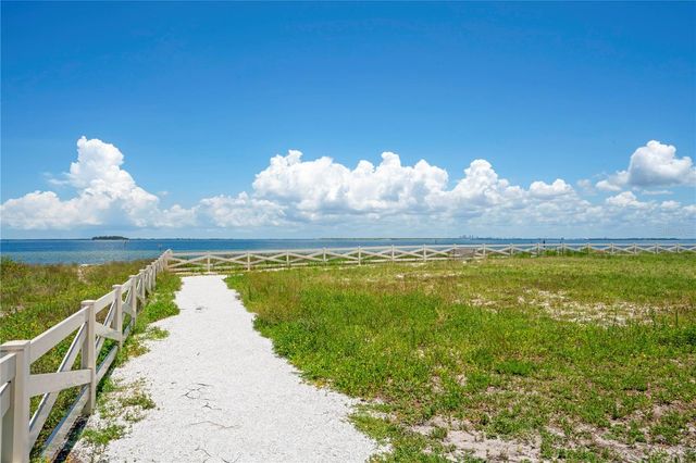 1029 BAL HARBOUR DRIVE, Apollo Beach, FL 33572