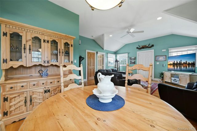 136 Park Avenue, Deer Park, NY 11729