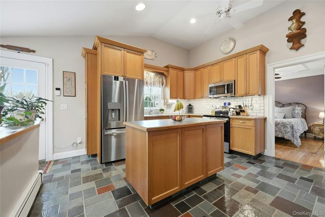 136 Park Avenue, Deer Park, NY 11729