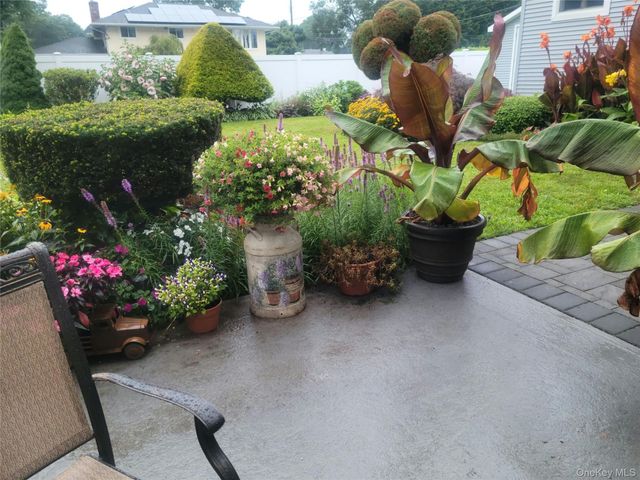 136 Park Avenue, Deer Park, NY 11729