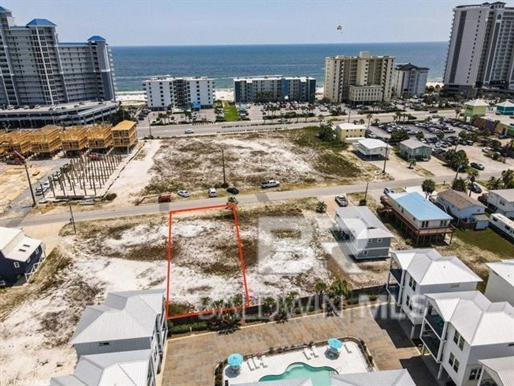 440 E 1st Avenue, Gulf Shores, AL 36542