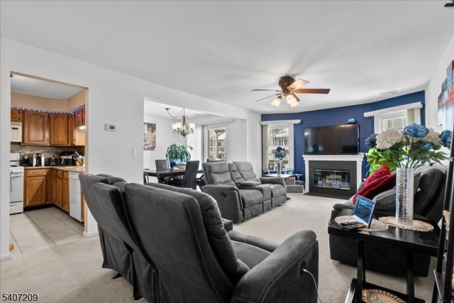 49 Boulder Run Rd, Paterson City, NJ 07501