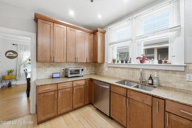 826 Texas Ave, Louisville, KY 40217