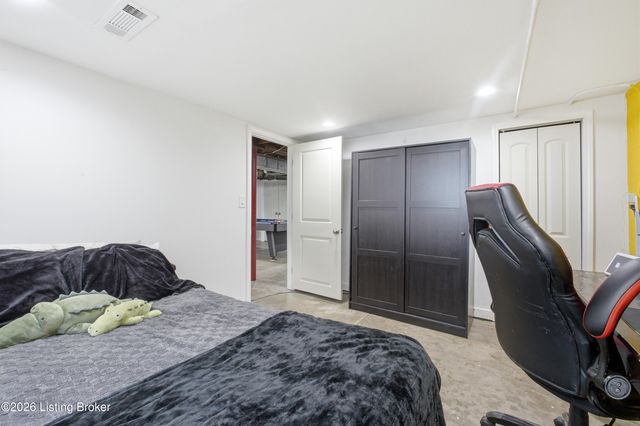 826 Texas Ave, Louisville, KY 40217